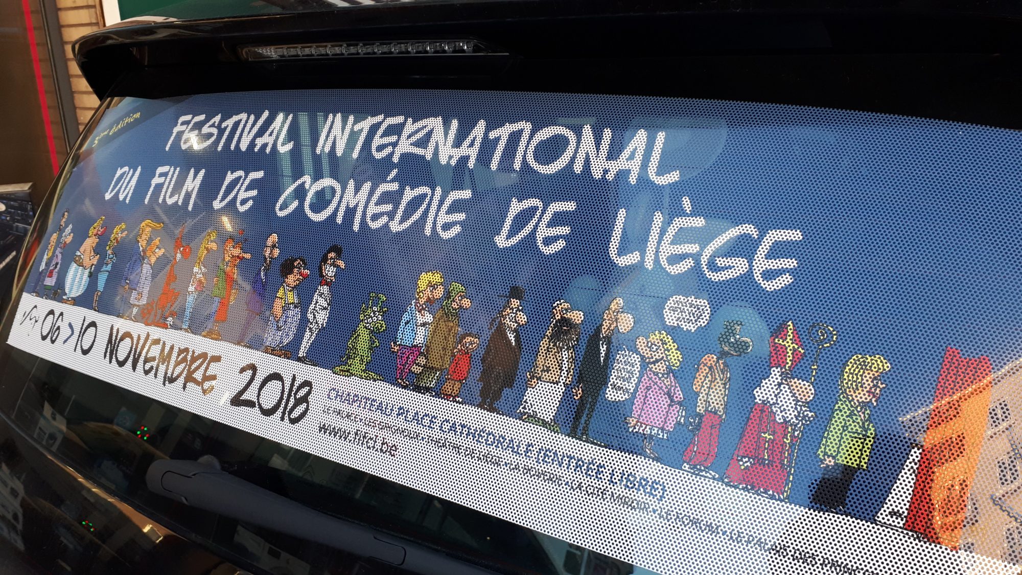 Création d’autocollants micro-perforés pour le FIFCL